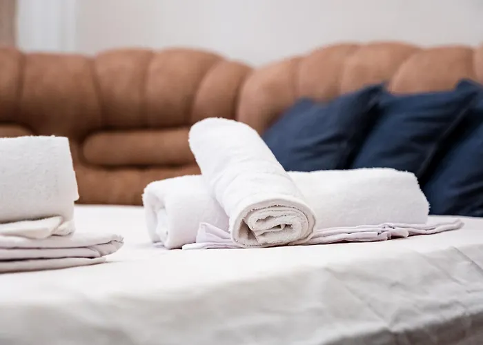 Aristocratic 2bdrm וארנה