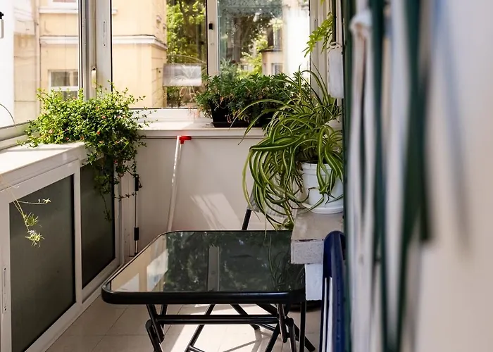 Aristocratic 2bdrm דירה וארנה