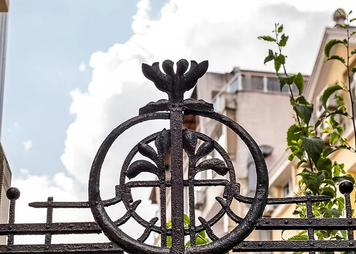 Aristocratic 2bdrm דירה