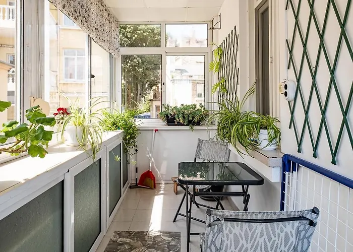 Aristocratic 2bdrm *