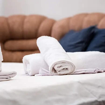 Aristocratic 2bdrm וארנה