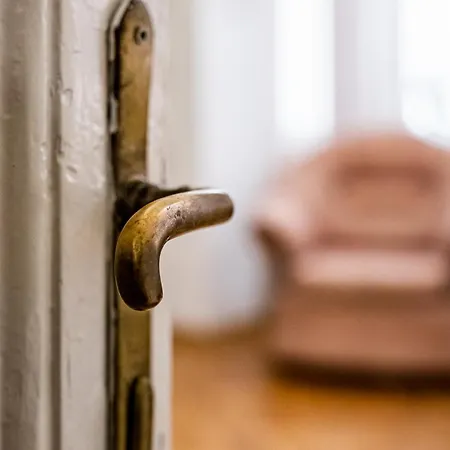 דירה Aristocratic 2bdrm *