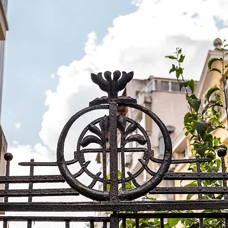 Aristocratic 2bdrm דירה