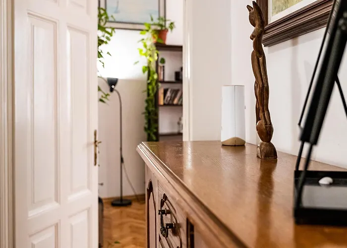 Aristocratic 2bdrm Daire *