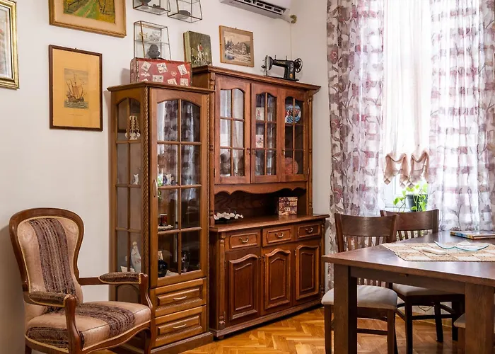 Aristocratic 2bdrm Daire