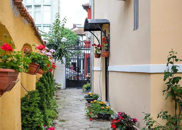 Aristocratic 2bdrm * Varna